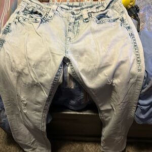 Men’s rock, revival jeans